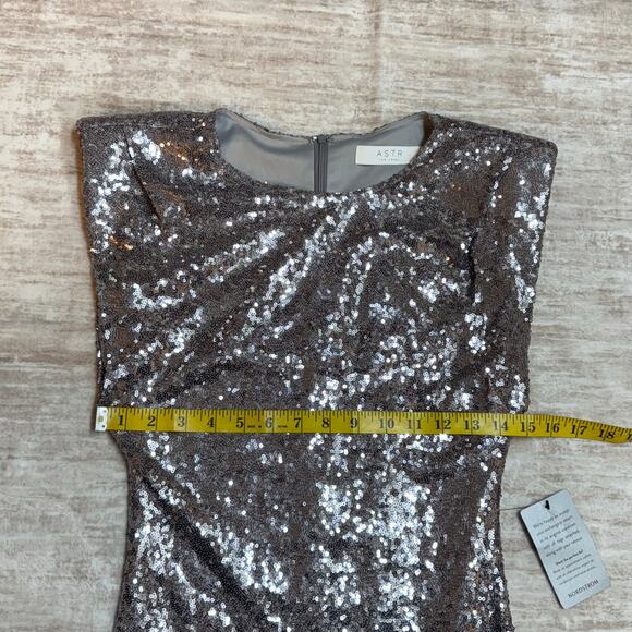 ASTR the Label Women’s Small Silver Sequin Sleeveless Dress Disco Party Cocktail - Picture 3 of 9